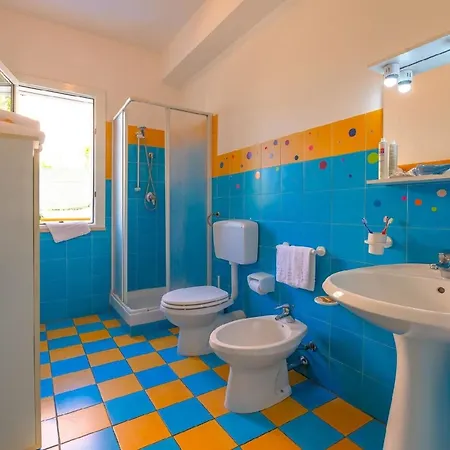 Grosse Ferienwohnung In Mit Grossem Balkon Apartmán *